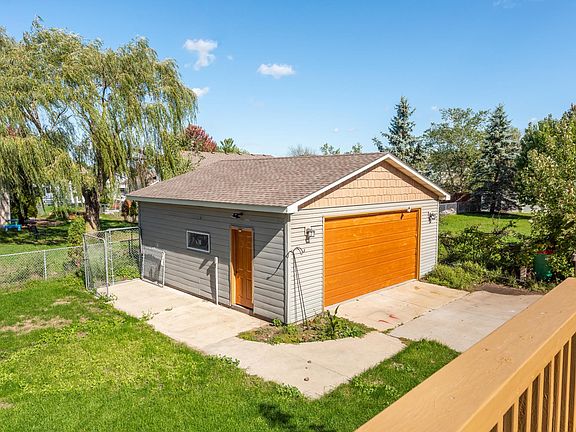 2nd image of 4983 Mitchell Rd