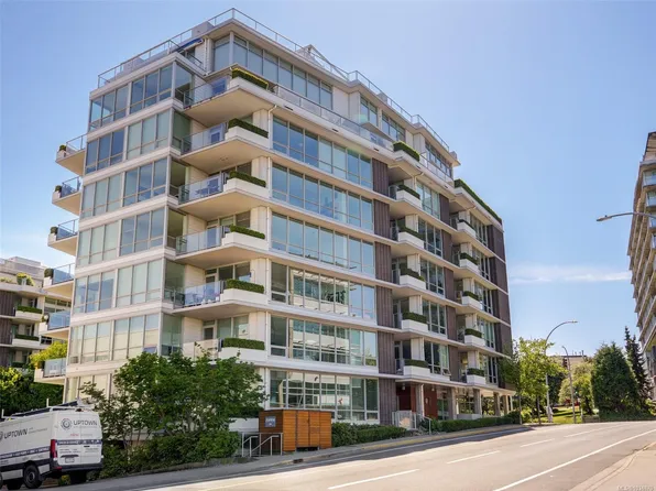 399 Tyee Rd #105, Victoria, BC V9A 0A8