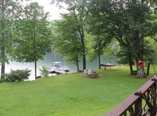 66 Lakes End Dr, Topton, NC 28781