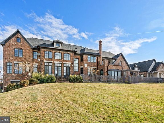 5th image of 21051 Saint Louis Rd