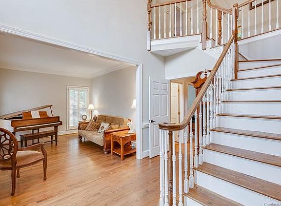 2nd image of 16516 Plantation Woods Dr