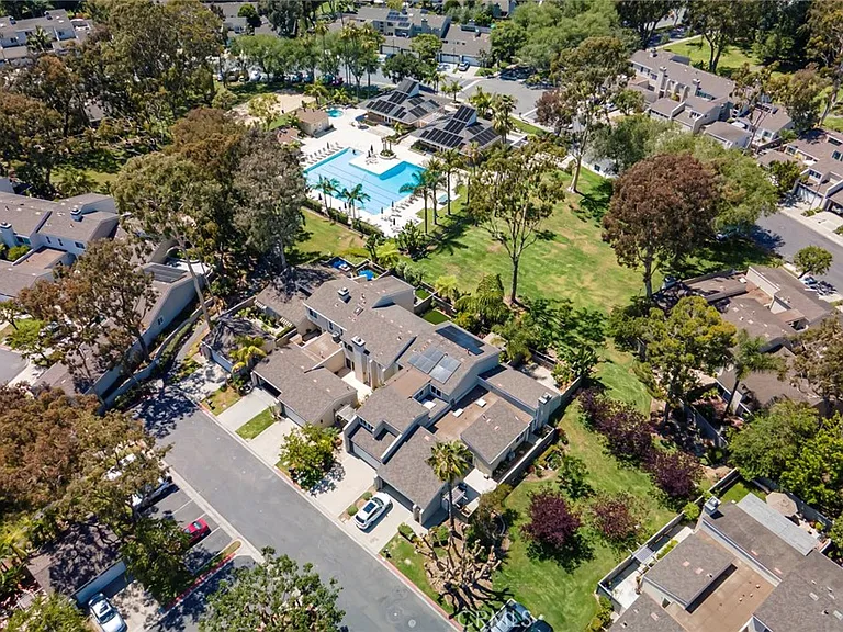 19751 Oceanaire Cir — Photo 31