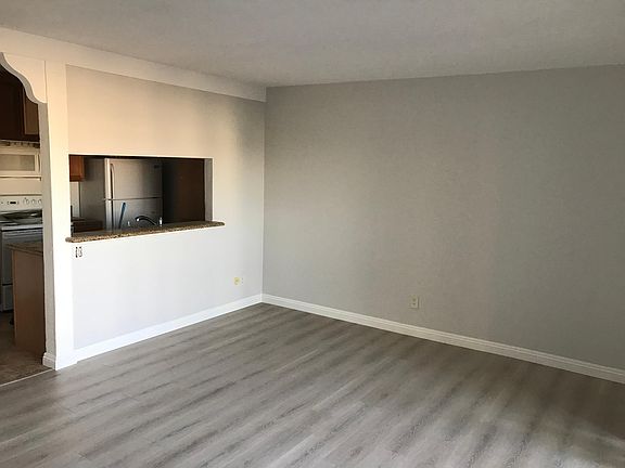 4th image of 1103 Sepulveda Blvd