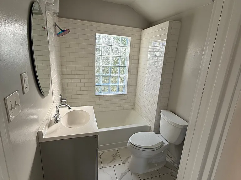 1105 Highland Avenue Unit #2 — Photo 3