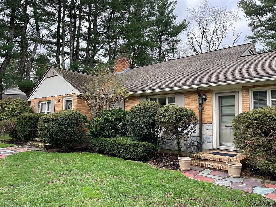 1st image of 204 Follen Rd