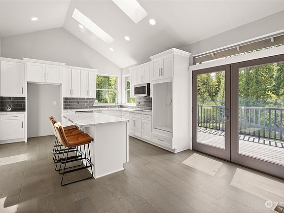 4th image of 15113 250th Drive SE