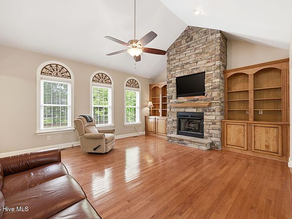 2nd image of 130 Quail Woods Drive