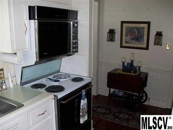 4th image of 409 Hibriten Ave SW