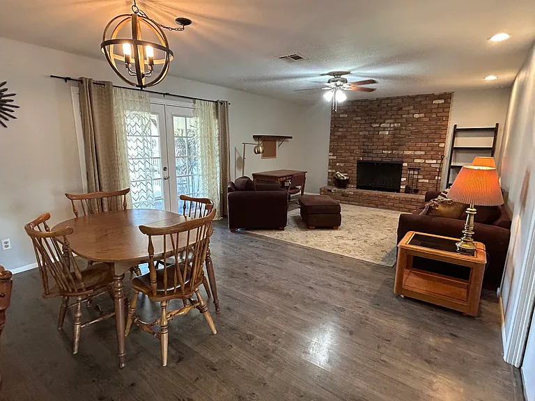 1248 E Loma Vista Dr — Photo 6