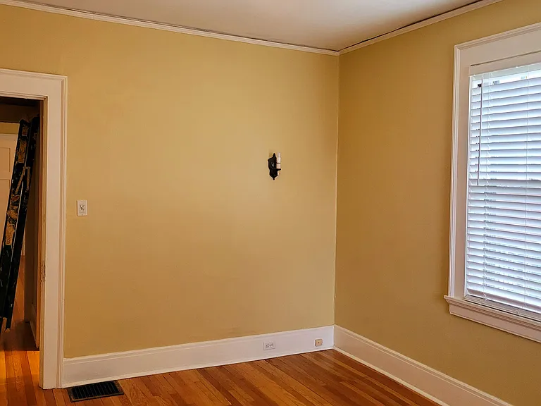 Main bedroom can accommodate a king size bed