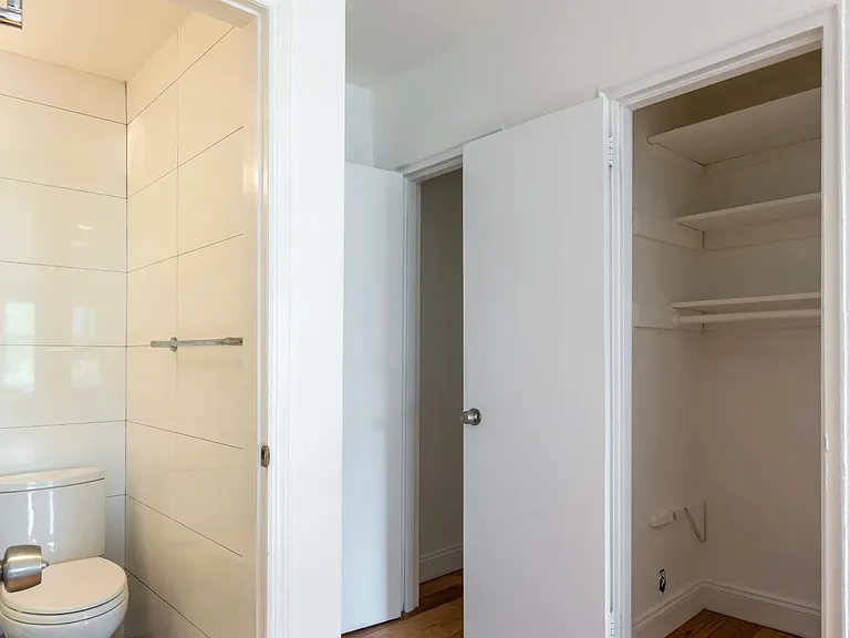 491 W 22nd St #4R — Photo 9