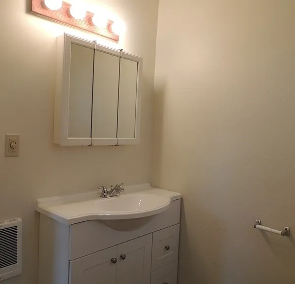 2704 NE Sandy Blvd — Photo 10