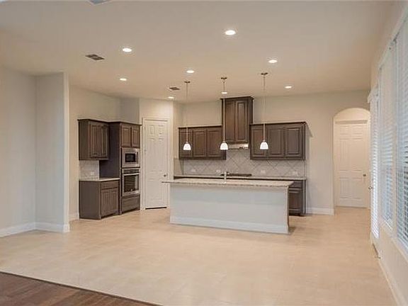4th image of 3721 Cliffstone Way