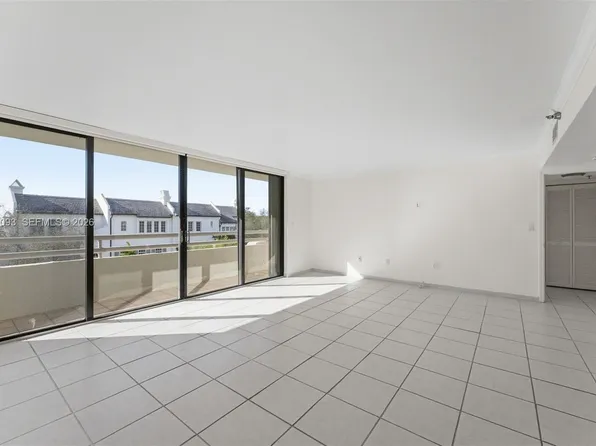 441 Valencia Ave APT 302, Coral Gables, FL 33134