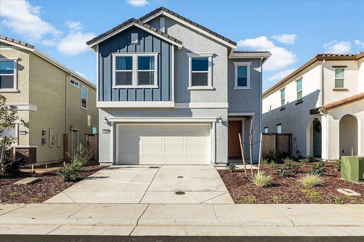 3193 Arbor View Dr photo 1