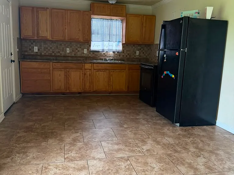 5650 Spencer Dr — Photo 5