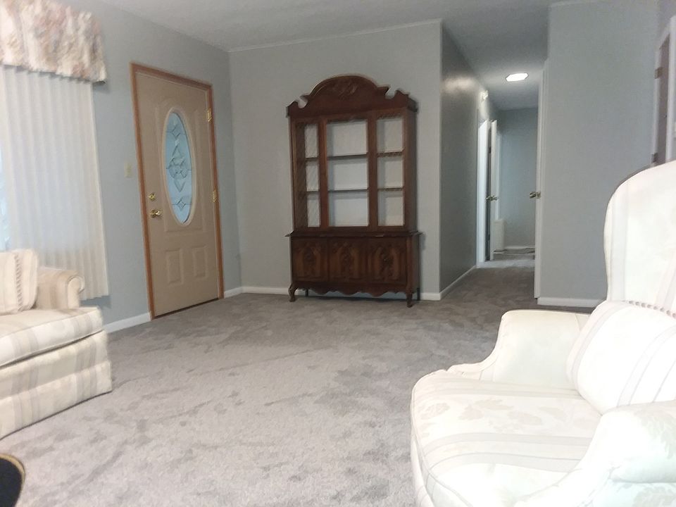2nd image of 812 S Ohio St