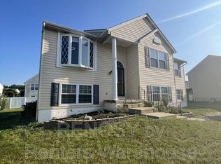 9 Snug Lagoon Ct, Middle River, MD 21220
