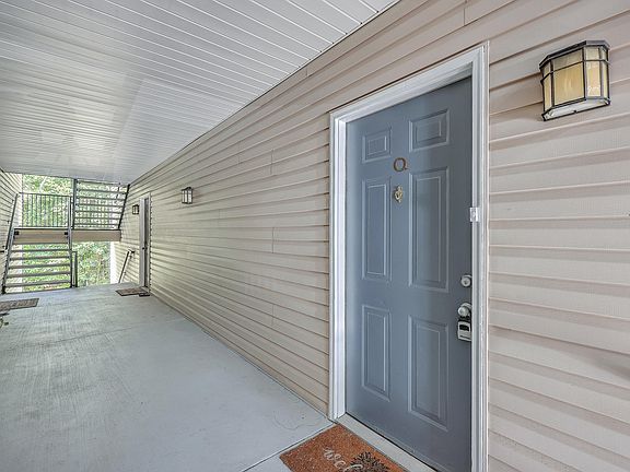 3rd image of 2011 N Highway 17 Unit 1100Q