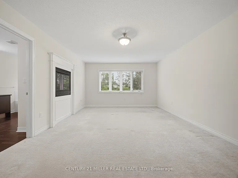 2455 Village Cmn — Photo 26