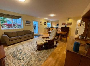 7023 27th Ave NW #B, Seattle, WA 98117