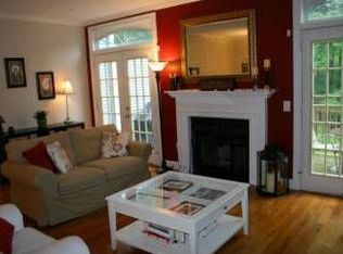 405 Cambridge Commons, Middletown, CT 06457