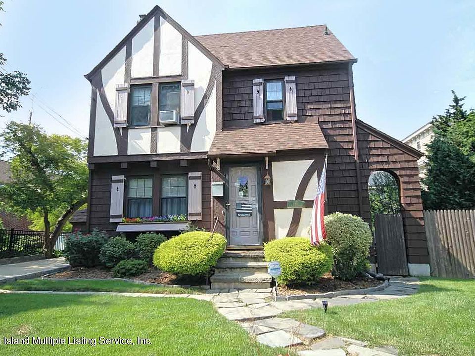1st image of 143 N Saint Austins Pl