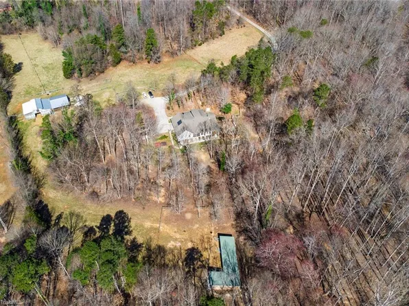 675 Inland Dr, Kernersville, NC 27284