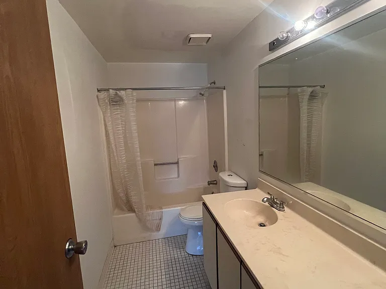 521 Martin Luther King Dr W #B-19 — Photo 9