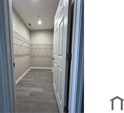 1243 N Broadway — Photo 11