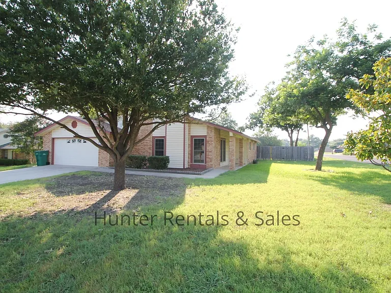 1615 Beaver Trl — Photo 14