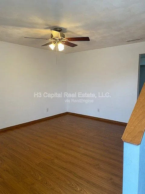 Building Photo - 110 Northtowne St #2