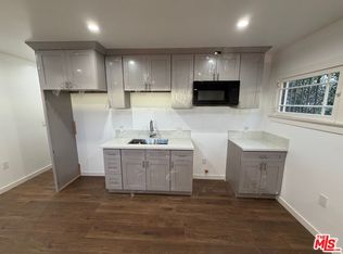 1021 S Burlington Ave, Los Angeles, CA 90006