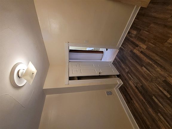2nd image of 200 Woodward St #1