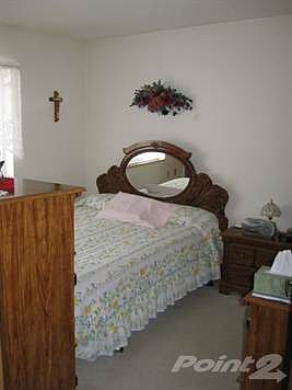 421NMainMasterBedroomView1