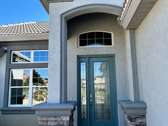 2nd image of 1559 N Killebrew Point
