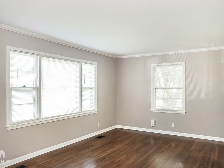 1003 Heard Ct SE — Photo 5
