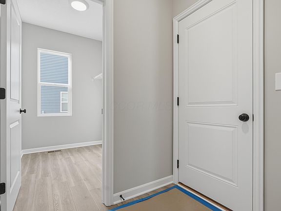 3rd image of 5737 Shadowfair Ln