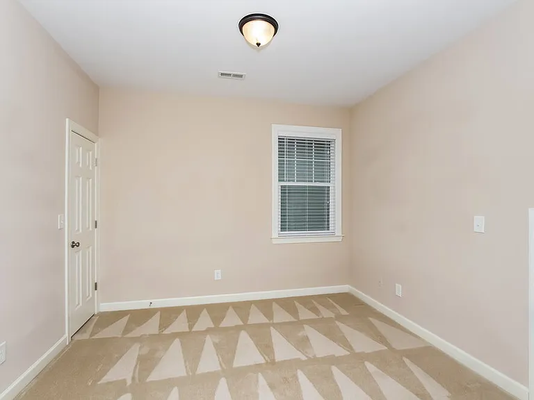 8907 Arbor Creek Dr — Photo 12