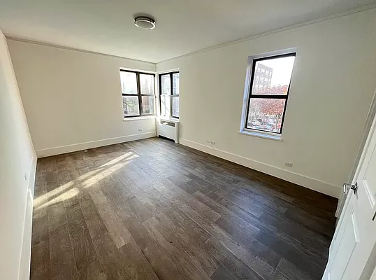 Rented by Bruma Realty LLC | media 10