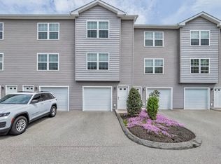 301-408 Fieldstone Ln #306, Ledyard, CT 06339