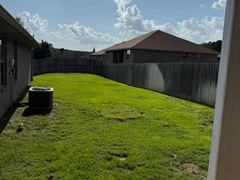 5746 Periwinkle Ln — Photo 31