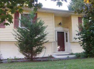 17 Broadway, Amenia, NY 12501