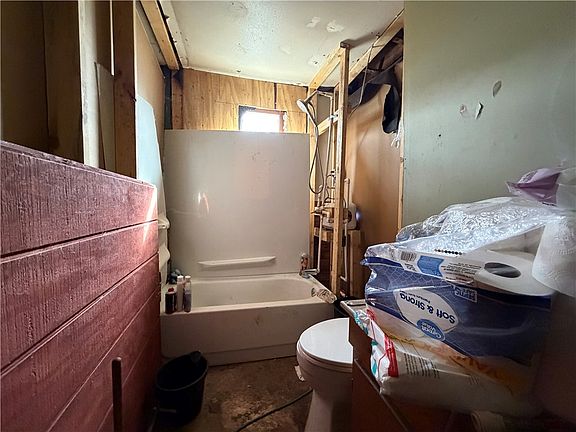 5th image of 538 N Austin St