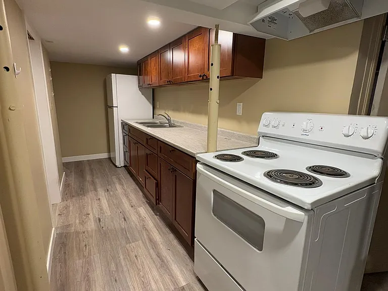 204 McKay Ave #2 — Photo 7