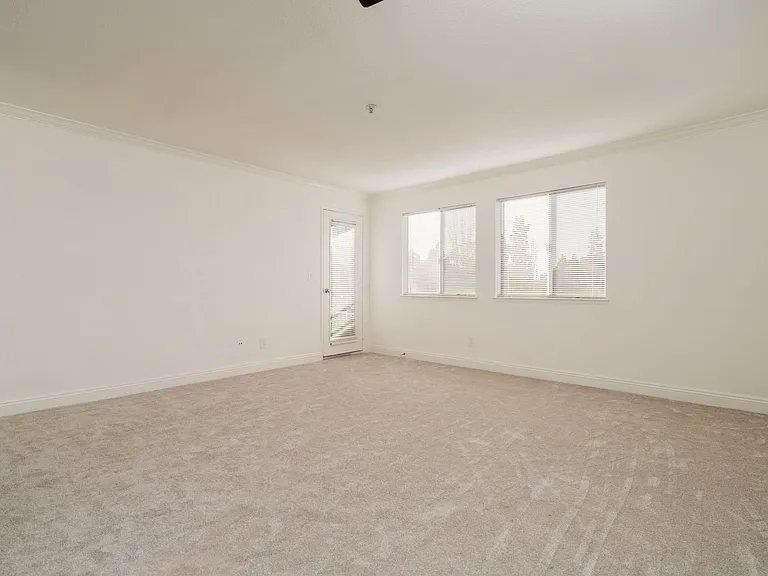 3550 Lebon Dr #6425 — Photo 6
