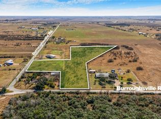 65 Burroughsville Rd, Victoria, TX 77905