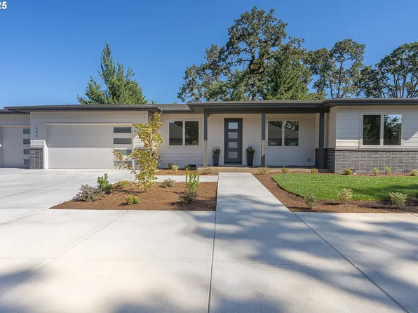 955 Oak Meadows Pl, Springfield, OR 97477