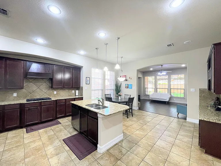 3103 Townsend Dr — Photo 18