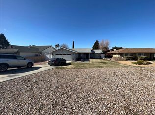 12890 Candlewick Ln, Victorville, CA 92395